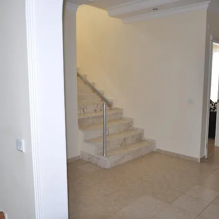Toros Apartment *
